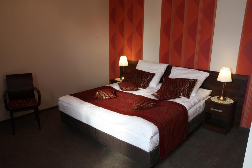 Kosmonauty Wroclaw-airport Hotel Wroclaw