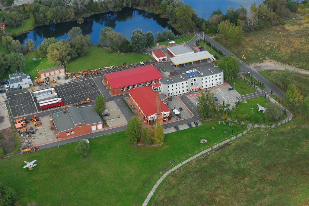 Kosmonauty Wroclaw-airport Hotel